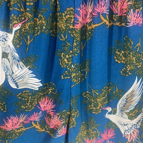 Express - Ruffle Short Romper with Bird and Floral Print Size XS - Picture 11 of 13